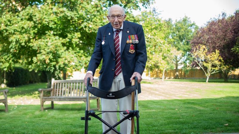 Capt Sir Tom Moore helps those with 'difficulties'